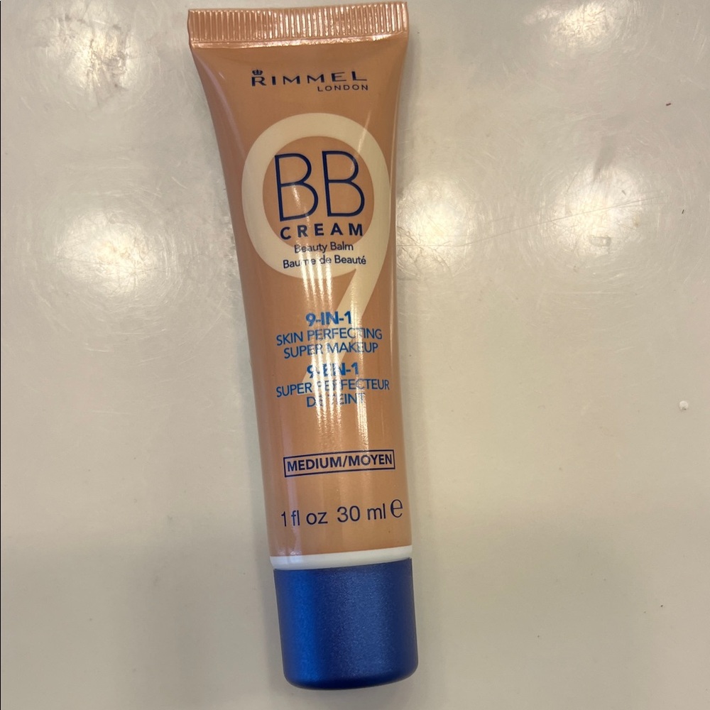 Rimmel London BB Cream Medium with Blue Cap